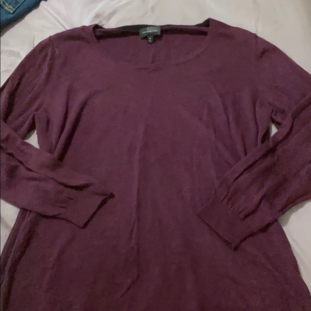 Maroon the limited quarter sleeve sweater.